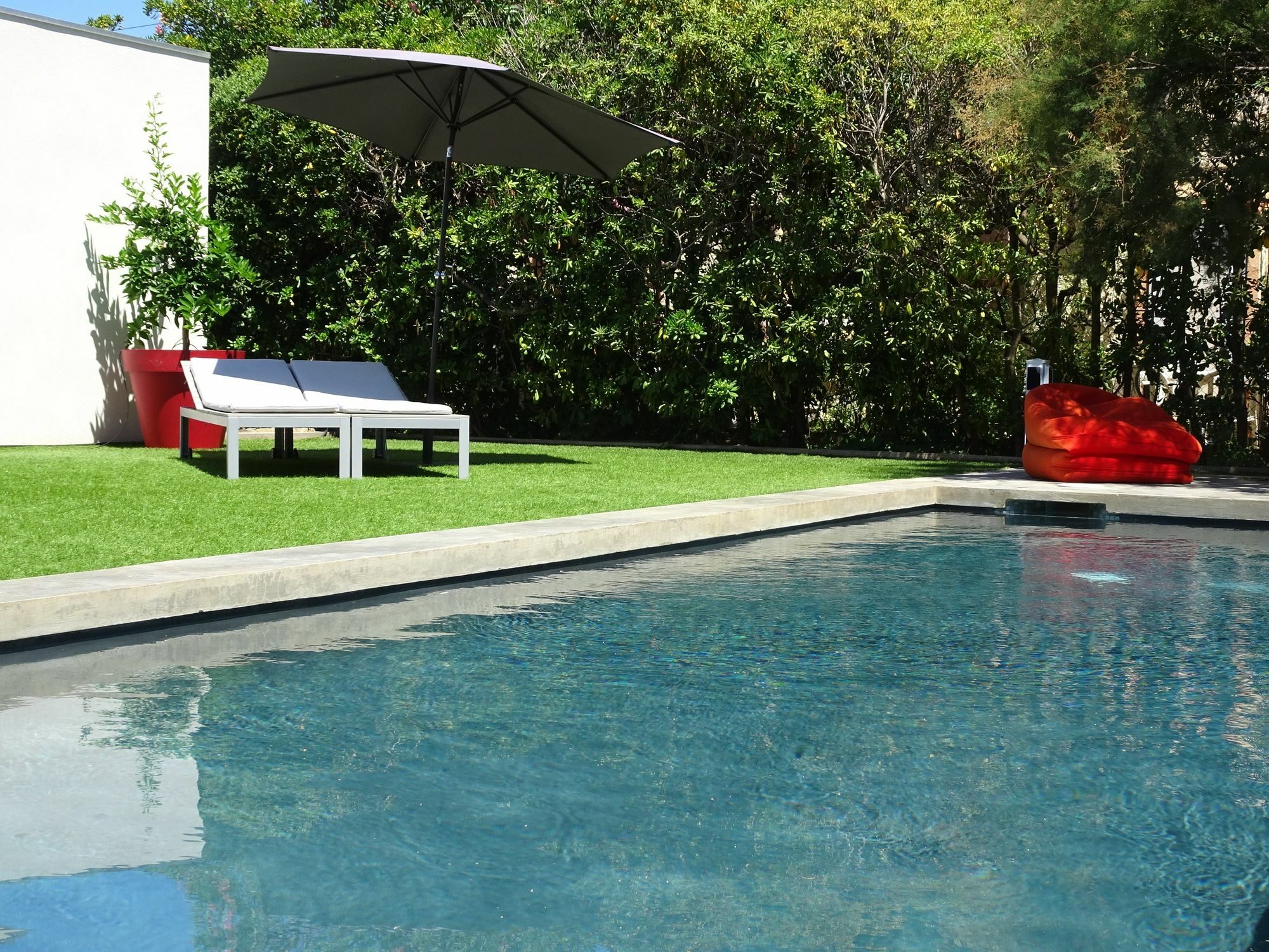 Le Cube Hotel Design A Hyeres Plage Avec Piscine Et Cuisine Luaran gambar